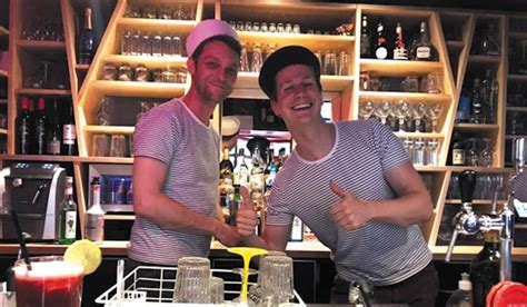 bar gay rouen|Top 3 des meilleurs bar lgbt de Rouen ! & LGBT first